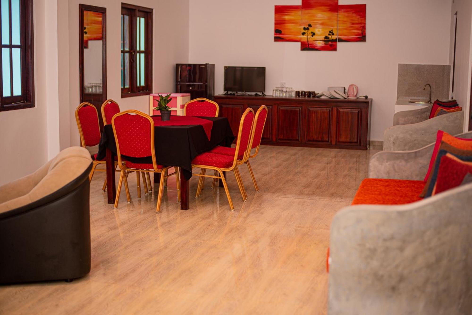 Sundowners Guesthouse Hikkaduwa Kültér fotó