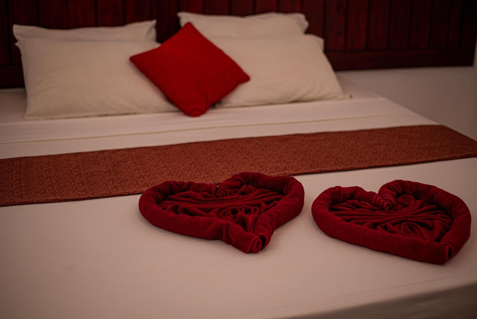 Sundowners Guesthouse Hikkaduwa Kültér fotó