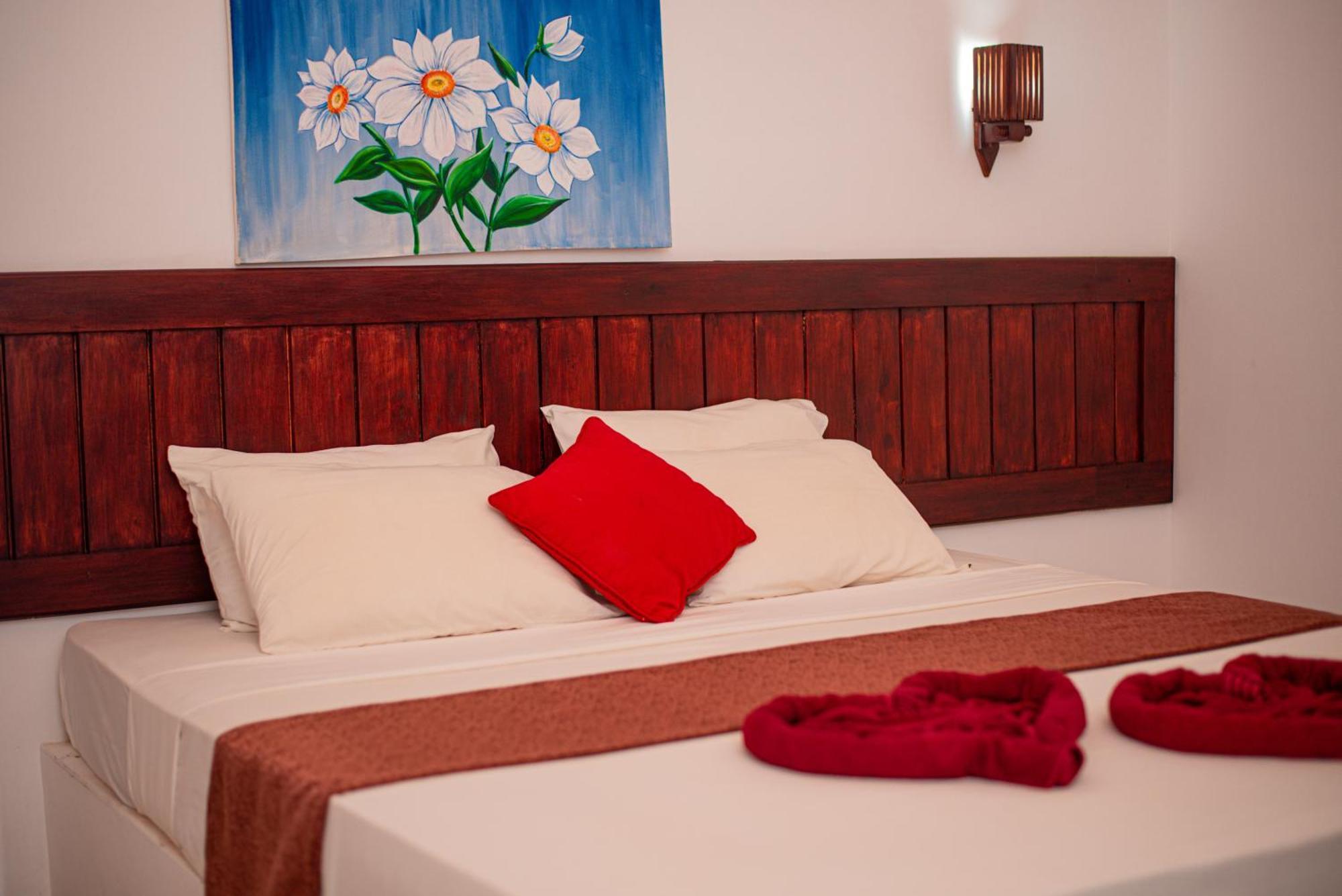 Sundowners Guesthouse Hikkaduwa Kültér fotó