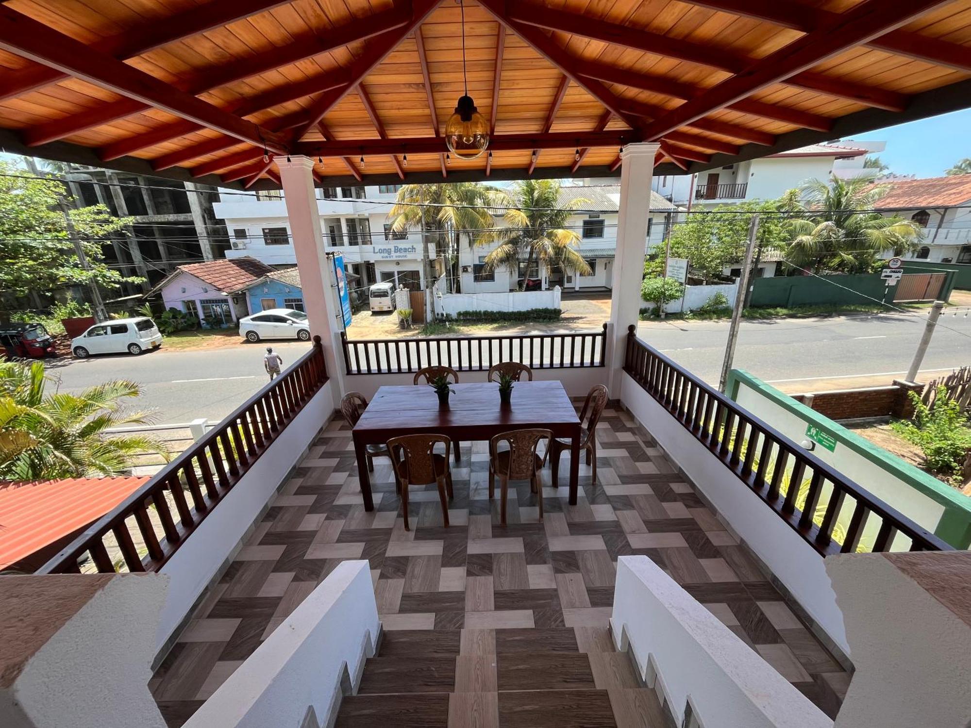 Sundowners Guesthouse Hikkaduwa Kültér fotó